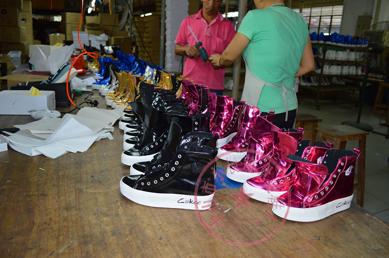 習水鞋業車間 穩就業促發展，打造產業發展新引擎